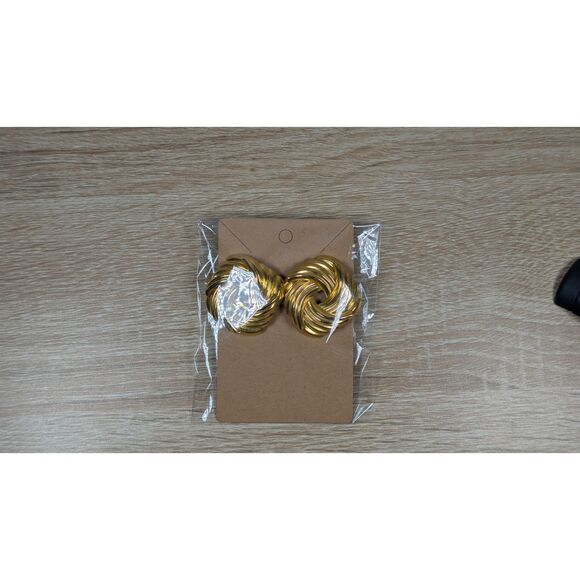 Gold Knot Stud Earrings for Women | Twisted Rope Design  Classic Vintage Style - Picture 1 of 1